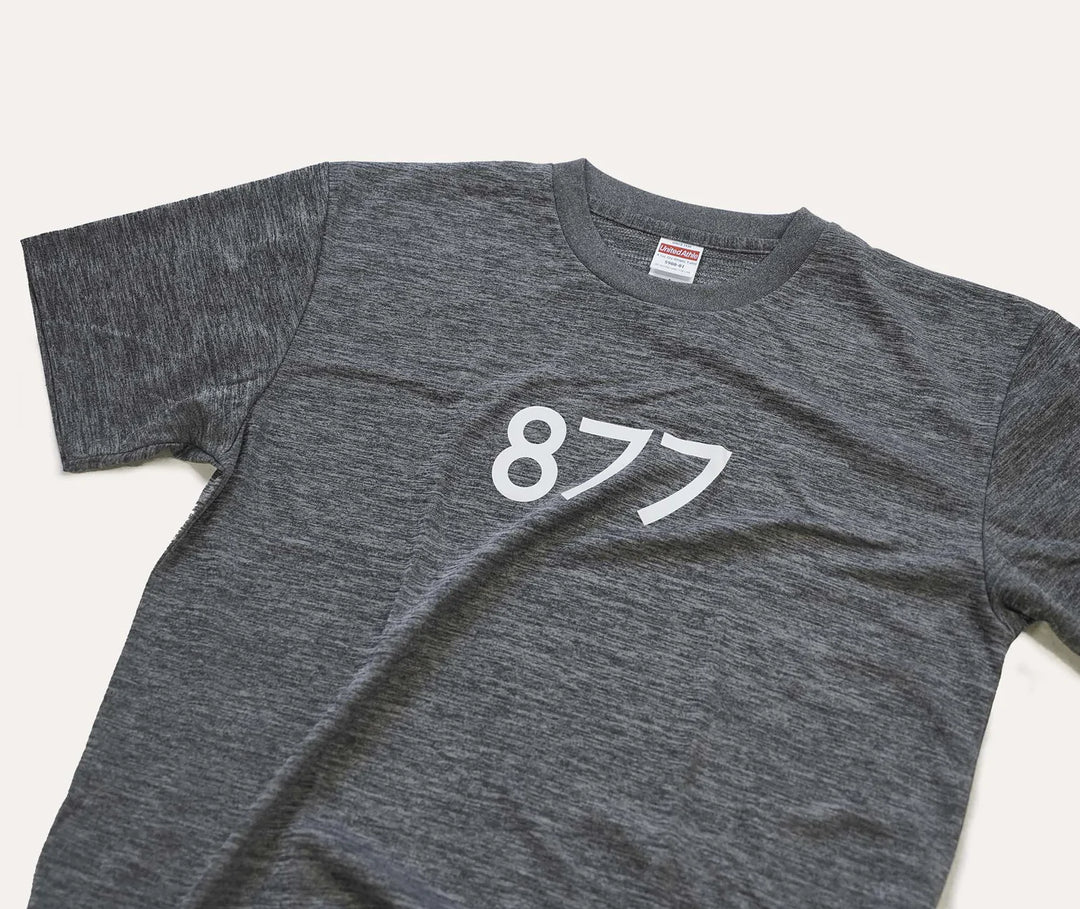BASE877のマストバイ「877 Tシャツ」